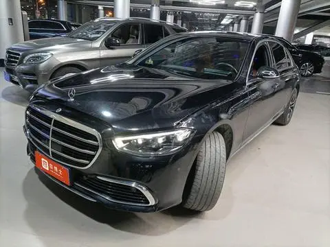 Mercedes-Benz S-Class 2025
