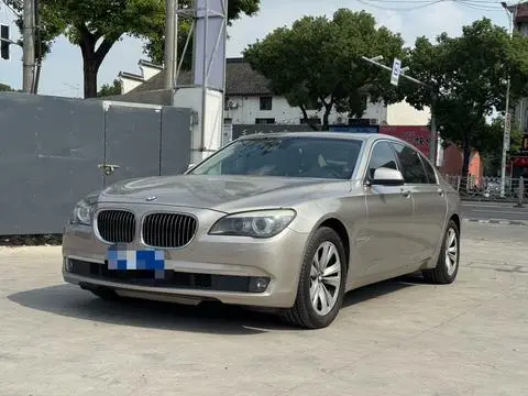 BMW 7 Series 2011