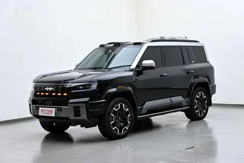 BYD Leopard 8 2025