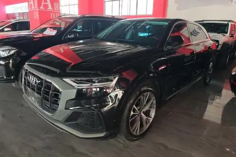 Audi Q8 2021