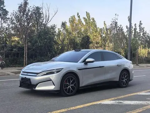BYD Han L 2025