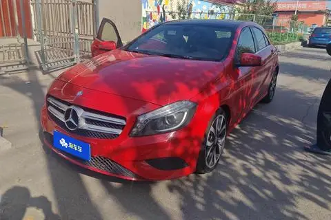 Mercedes-Benz A-Class 2015