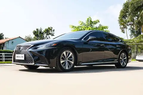 Lexus LS 2018