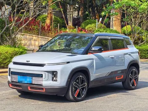 Geely ICON 2021