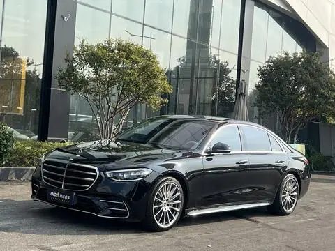 Mercedes-Benz S-Class 2023