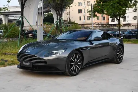 Aston Martin DB11 2020