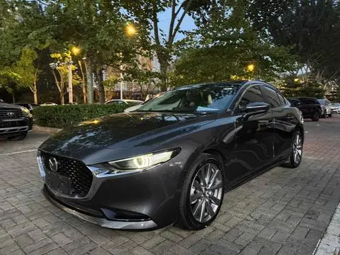 Mazda 3 Axela 2022