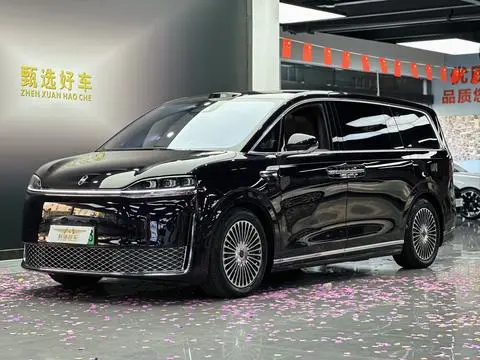 Luxeed V9 2026