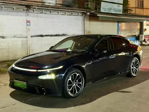 XPeng 小鹏P7 2022