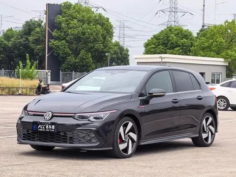 Volkswagen Golf GTI 2021