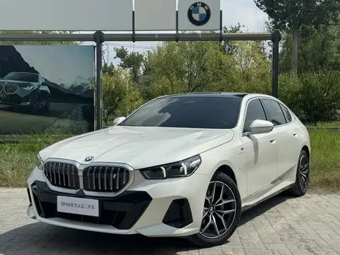 BMW i5 2025