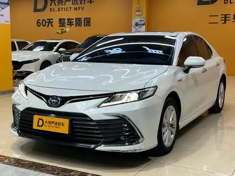 Toyota Camry 2021
