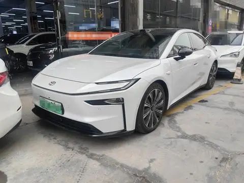Toyota bZ7 2026