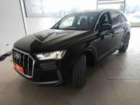 Audi Q7 2024