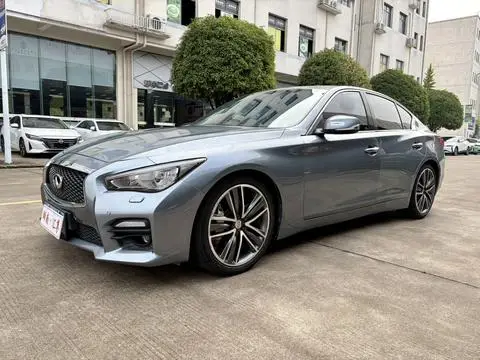Infiniti Q50 2014