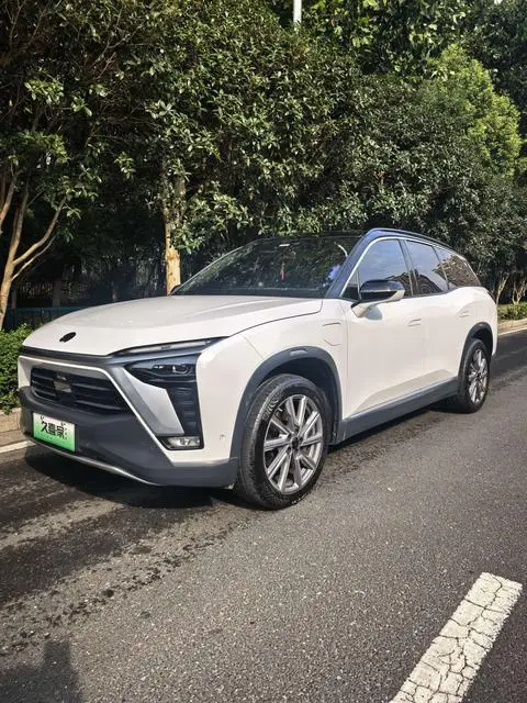 NIO ES8 2020