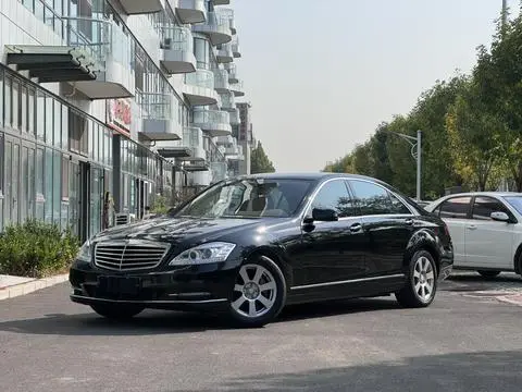 Mercedes-Benz S-Class 2012