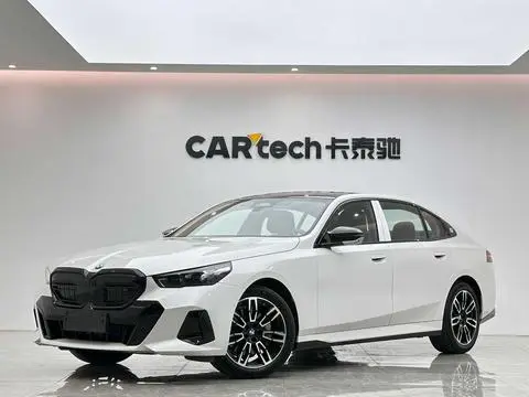 BMW 5 Series 2025