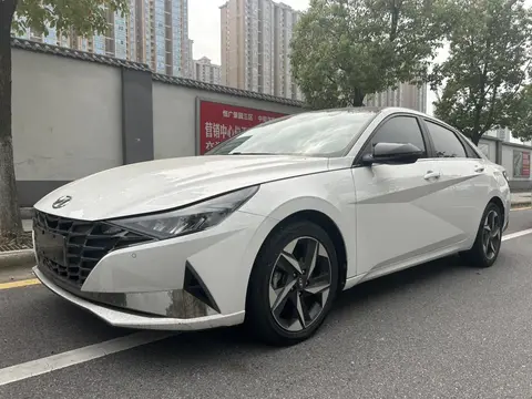 Hyundai Elantra 2021