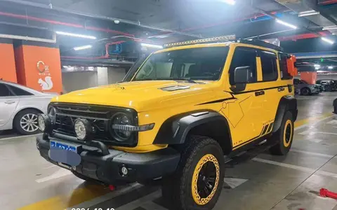 TANK 300 2022