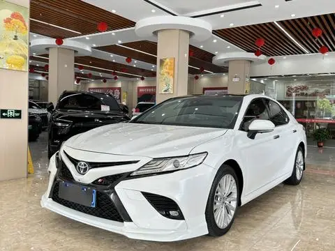 Toyota Camry 2018