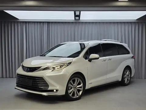 Toyota SIENNA 2023
