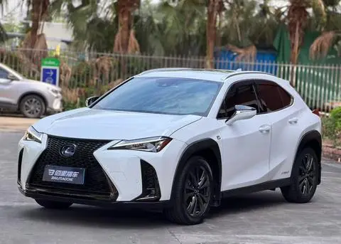 Lexus UX 2020