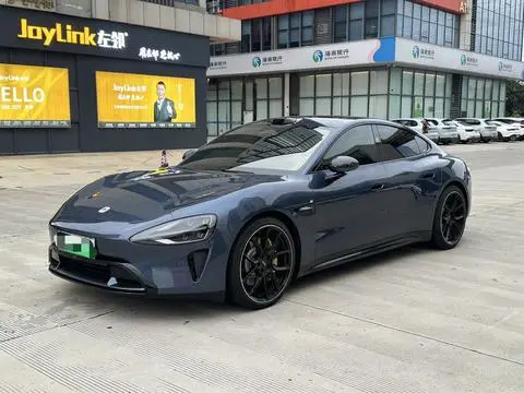 Xiaomi SU7 2024