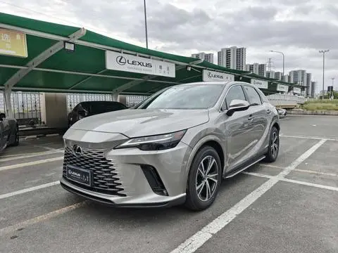 Lexus RX 2025