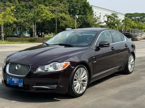 Jaguar XF 2011