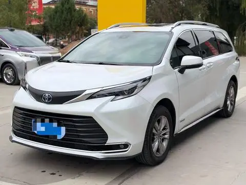 Toyota SIENNA 2024