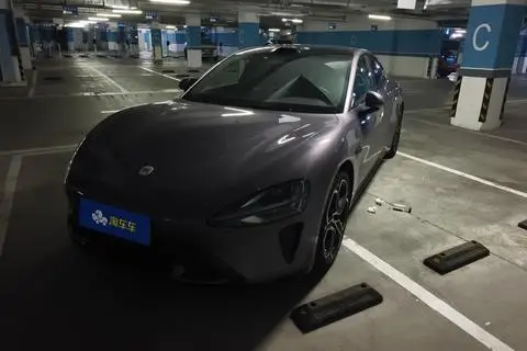 Xiaomi SU7 2024