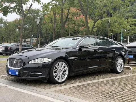 Jaguar XJ 2010
