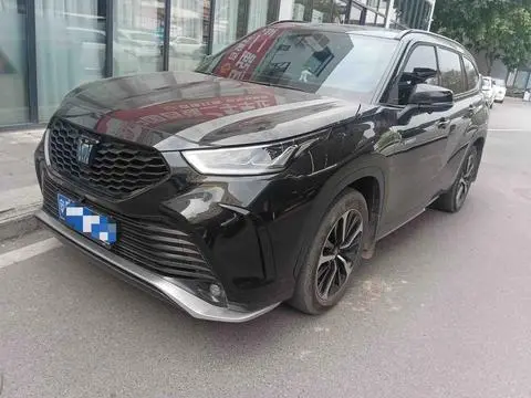 Toyota Crown Kluger 2024