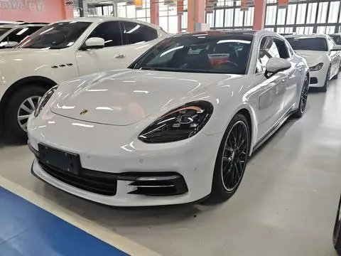 Porsche Panamera 2019