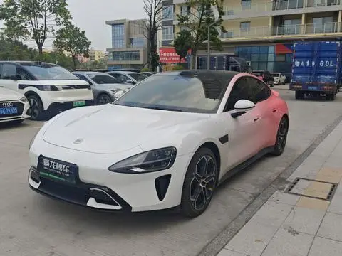 Xiaomi SU7 2024
