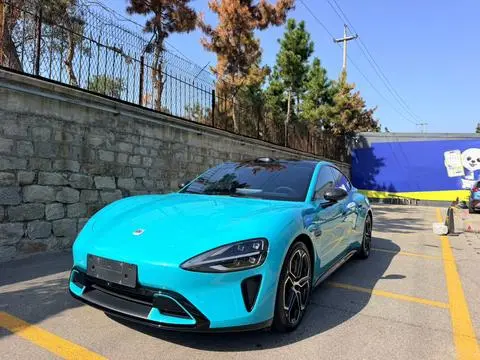 Xiaomi SU7 2024