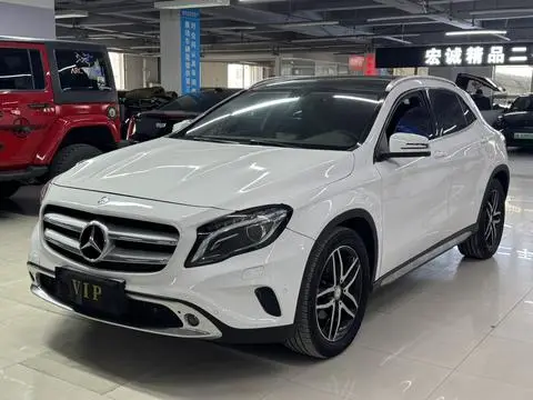 Mercedes-Benz GLA 2016