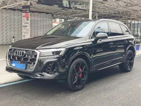 Audi Q7 2024