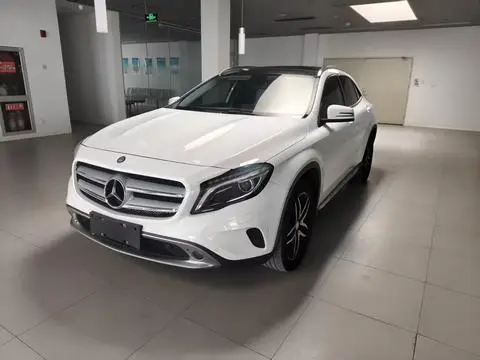 Mercedes-Benz GLA 2015