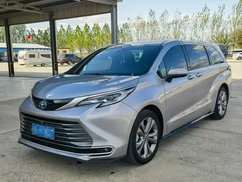 Toyota SIENNA 2023