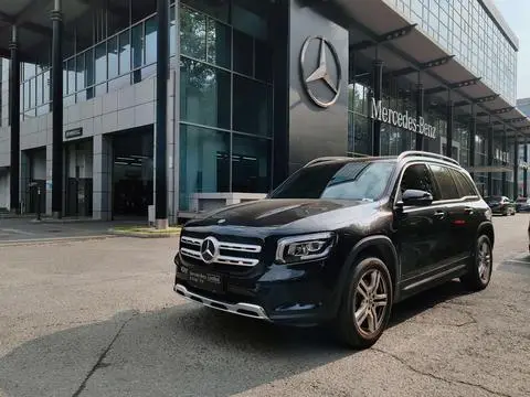 Mercedes-Benz GLB 2023