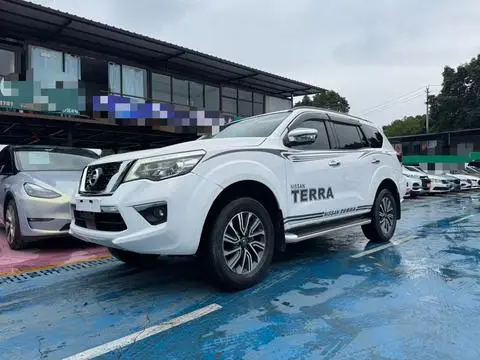 Nissan Terra 2018
