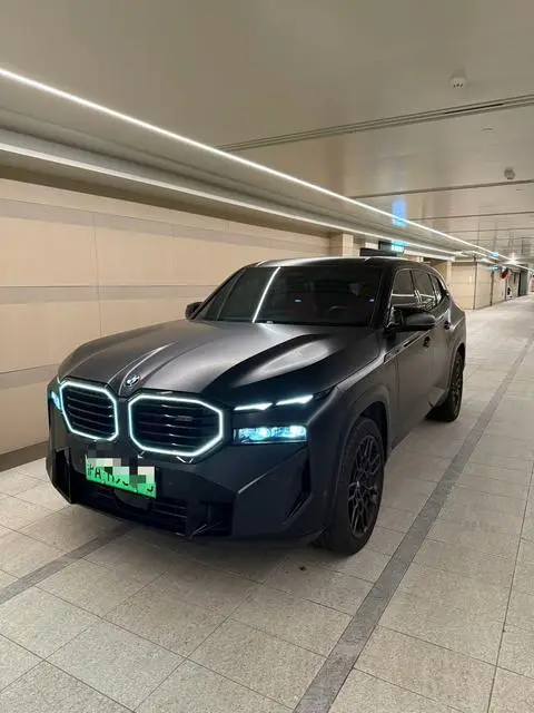 BMW XM 2023