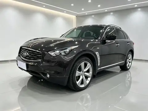 Infiniti FX 2011