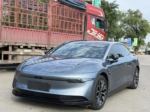 ZEEKR 007 2024
