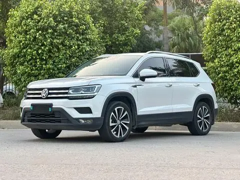 Volkswagen Tharu 2020