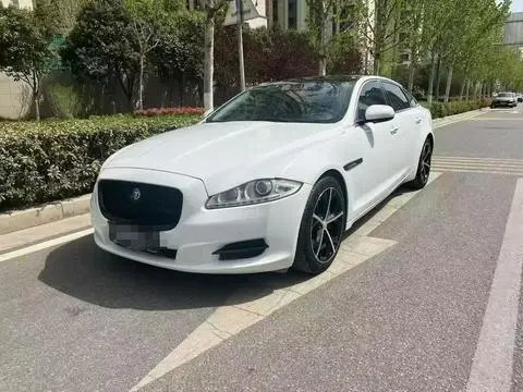 Jaguar XJ 2014