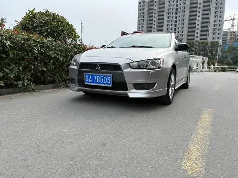 Mitsubishi Lancer EX 2012
