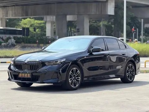BMW 5 Series 2025